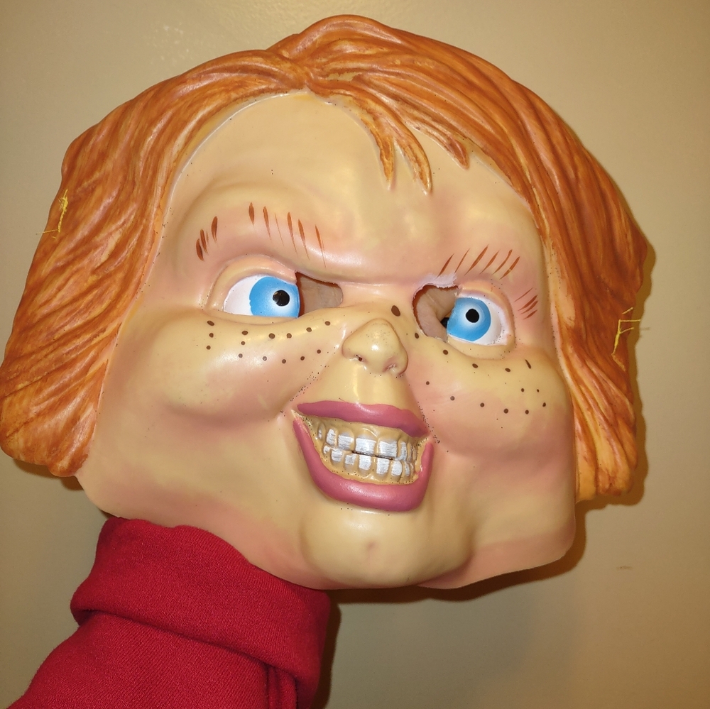 Chucky Horror Mask - Picture 4 of 7